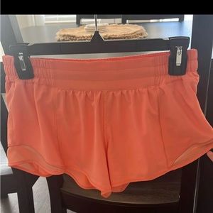 Lulu lemon tangerine Hotty Hot shorts 2.5”inch NEVER WORN!